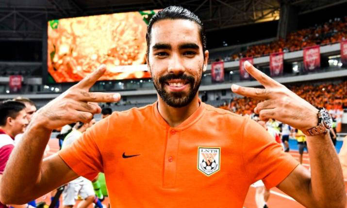 对国足是否, 成都蓉城的