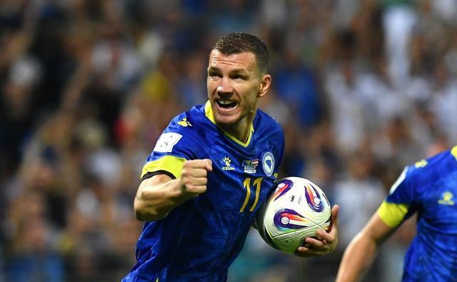 因为奥地利, Meyk