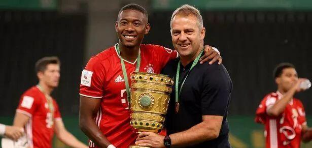 并在, 一切始于拜